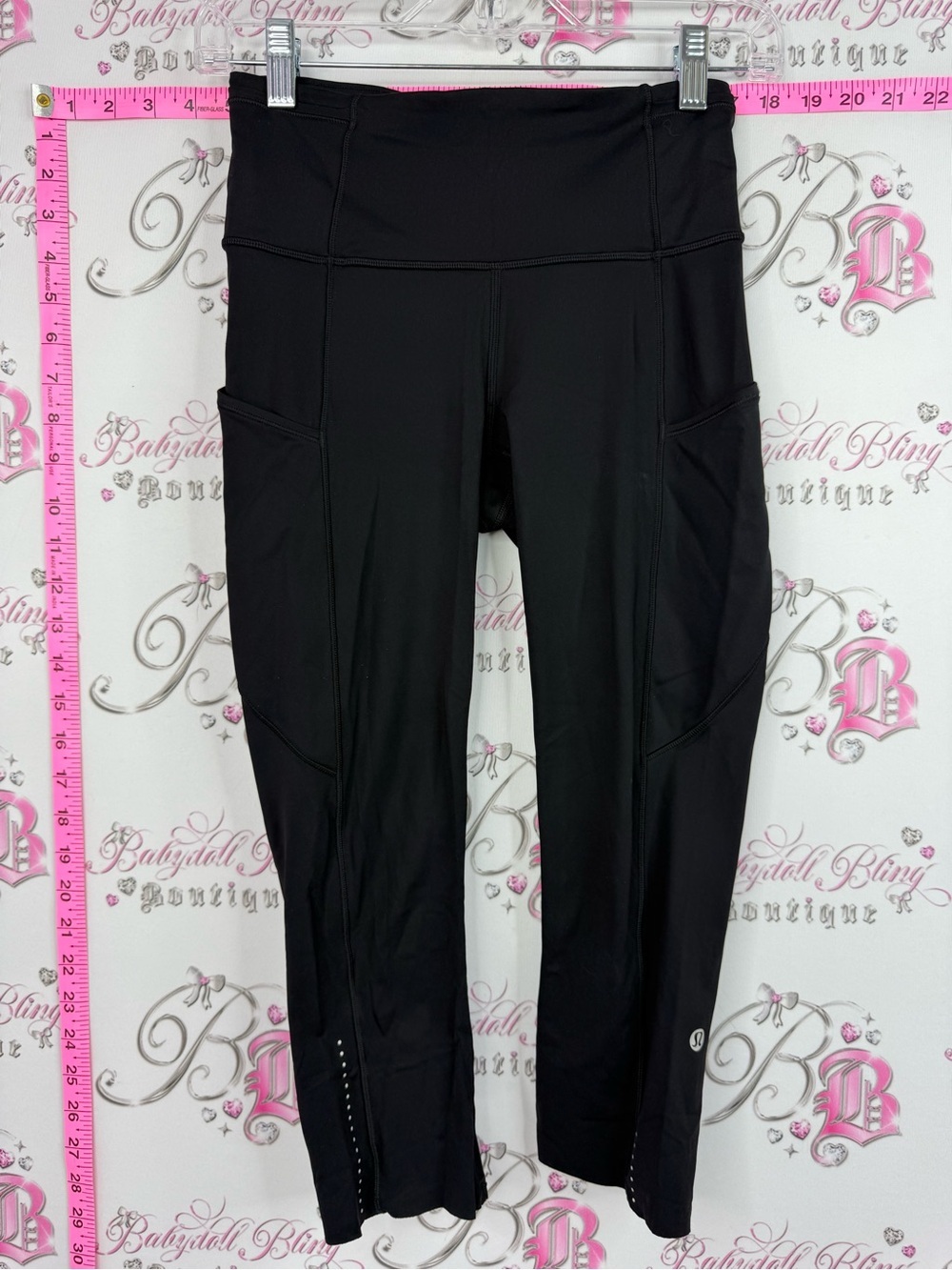 lululemon athletica capri pants Black High-Rise Pocket Capris